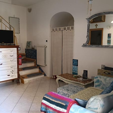 Little Art House Apartment Gaeta Exterior photo